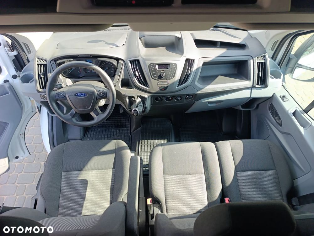 Ford Transit - 21