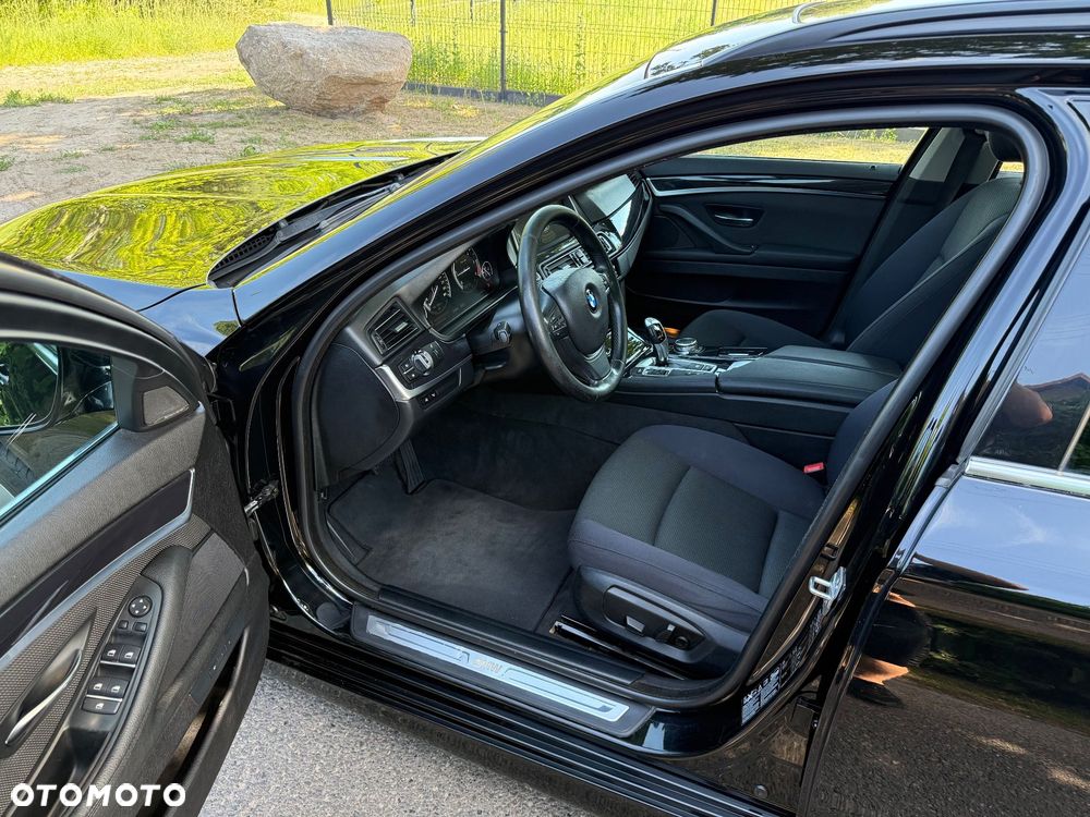 BMW Seria 5 520d Luxury Line - 7