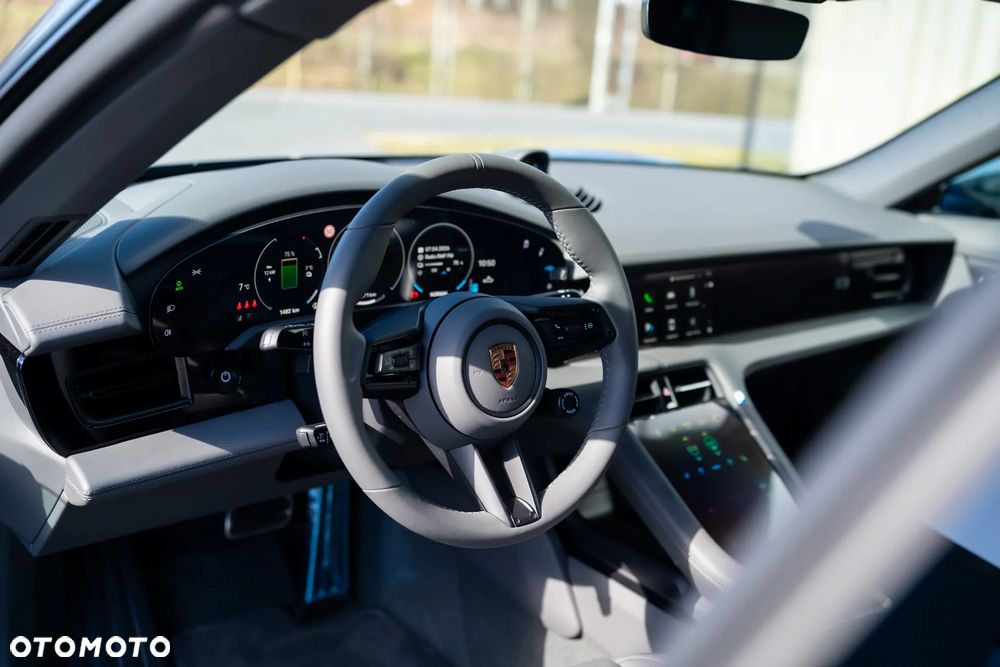 Porsche Taycan 105kWh 4 Performance Plus - 13