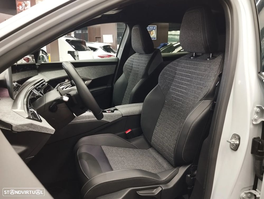 Peugeot 3008 1.2 Hybrid Allure e-DCS6 - 20