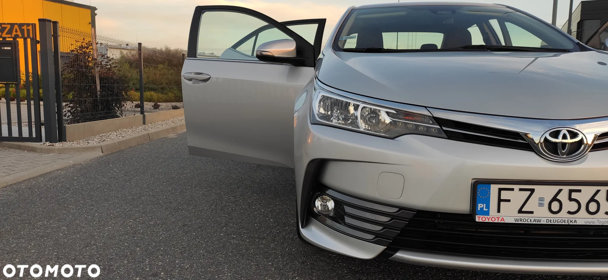 Toyota Corolla 1.6 Comfort - 14