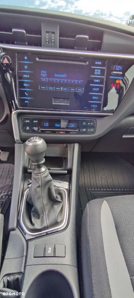 Toyota Auris - 16