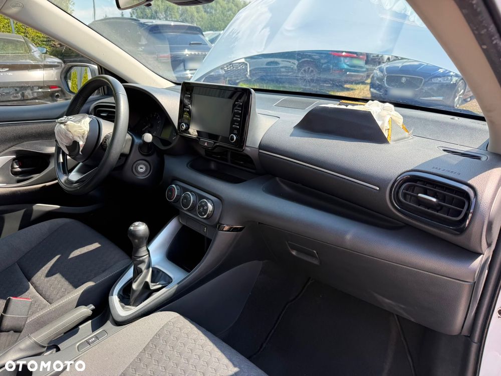 Toyota Yaris 1.0 Active - 17