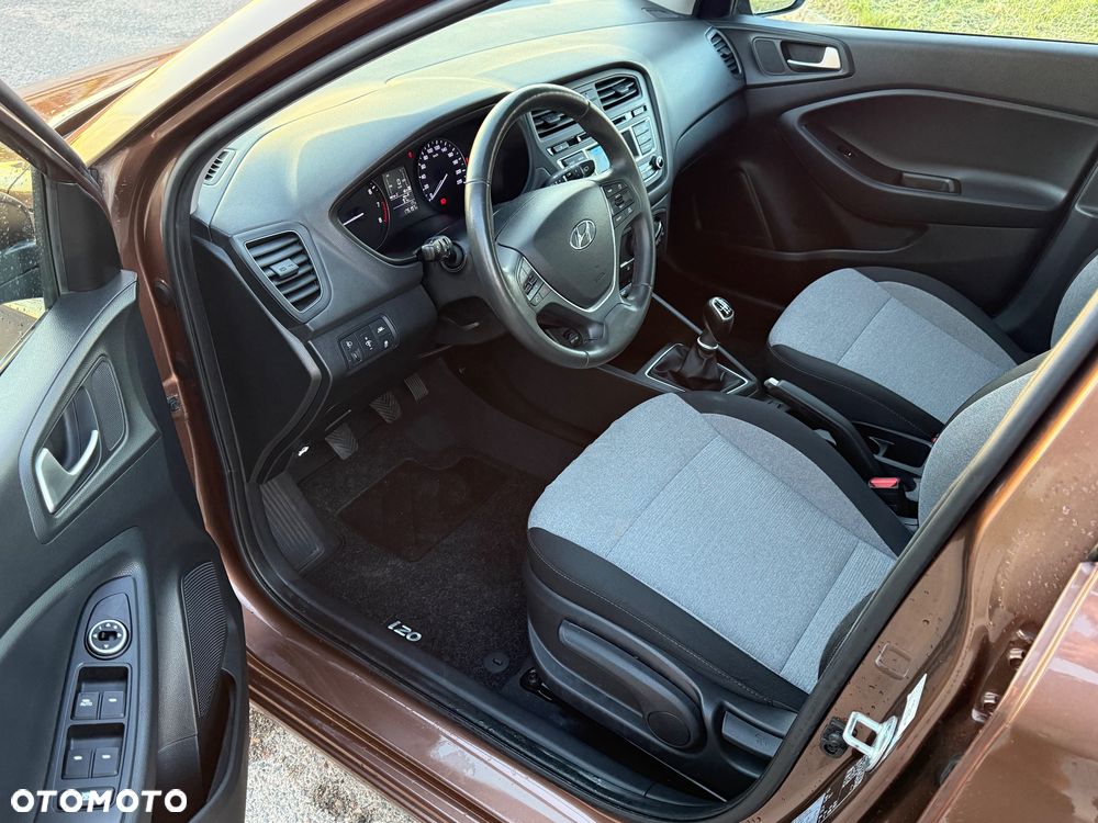 Hyundai i20 1.4 - 28