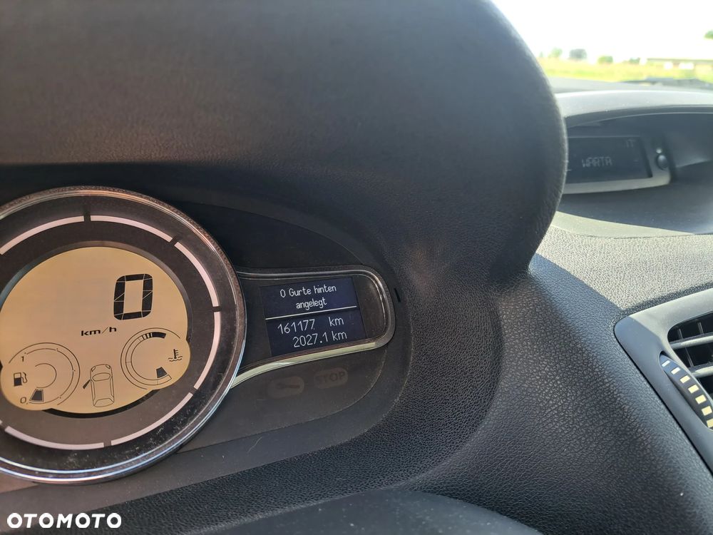 Renault Megane 1.6 16V Exception - 9