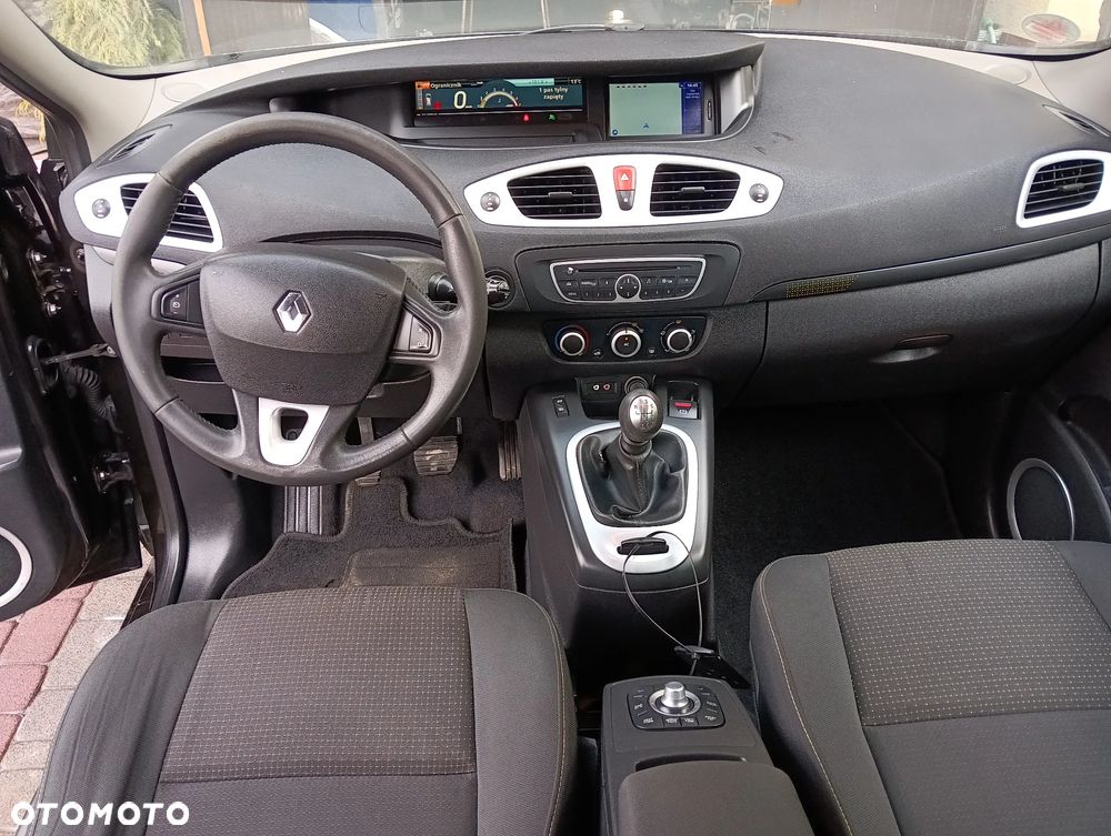 Renault Scenic 1.6 16V 110 Dynamique - 15