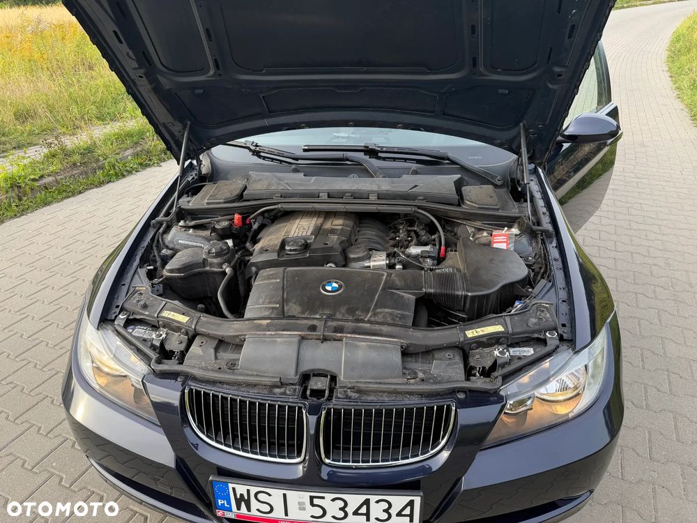 BMW Seria 3 320i - 7