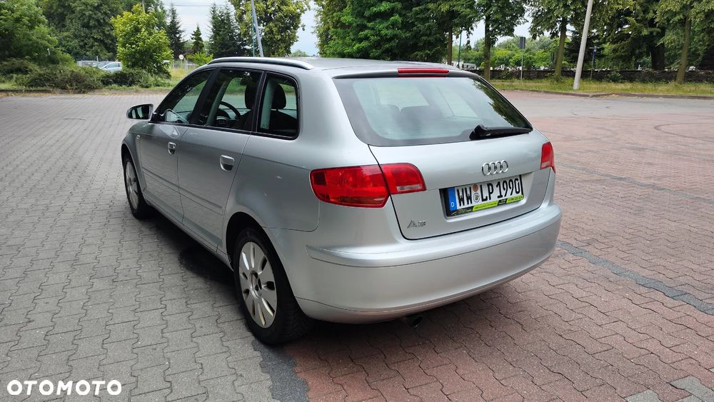 Audi A3 Sportback 1.6 Attraction - 6