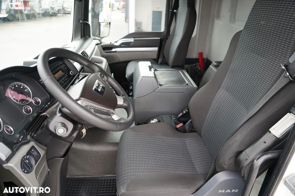 MAN TGS 35.480 / 8x4 / BASCULANTE / BORDMATIC / HYDROBOARD / ANVELOPE 100% / EURO 6 - 30