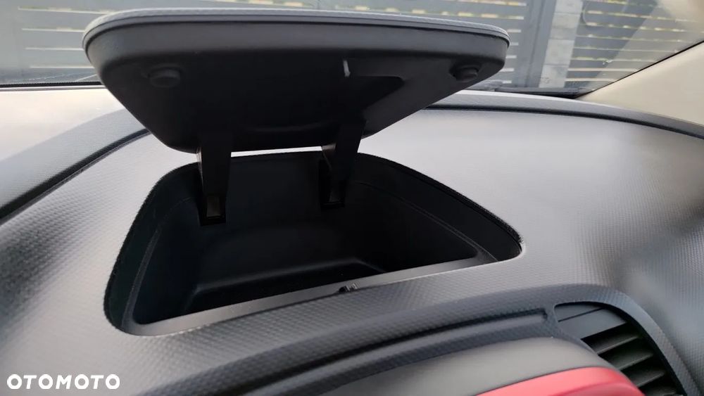 Renault Captur 1.2 TCe Helly Hansen EDC - 22