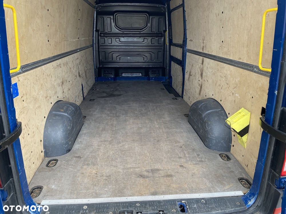 Volkswagen Crafter - 22