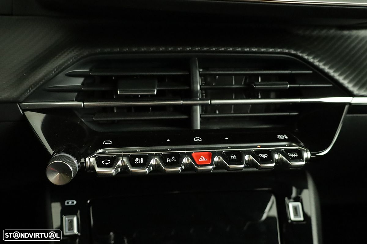 Peugeot 2008 1.2 PureTech Allure - 11