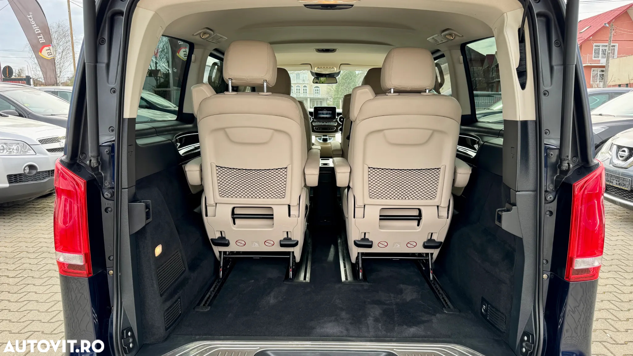 Mercedes-Benz V 250 (BlueTEC) d lang 4Matic 7G-TRONIC Avantgarde Edition - 20
