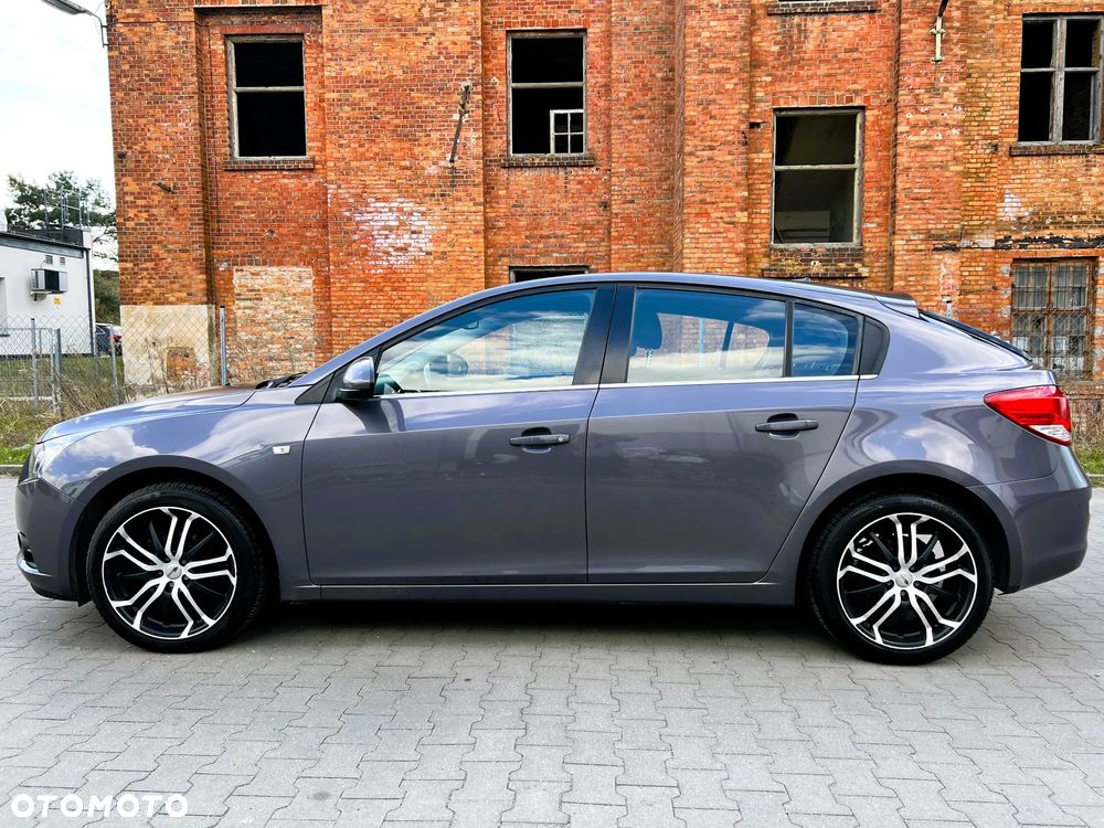 Chevrolet Cruze 1.8 LT+ - 3