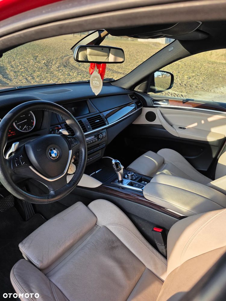 BMW X6 - 25