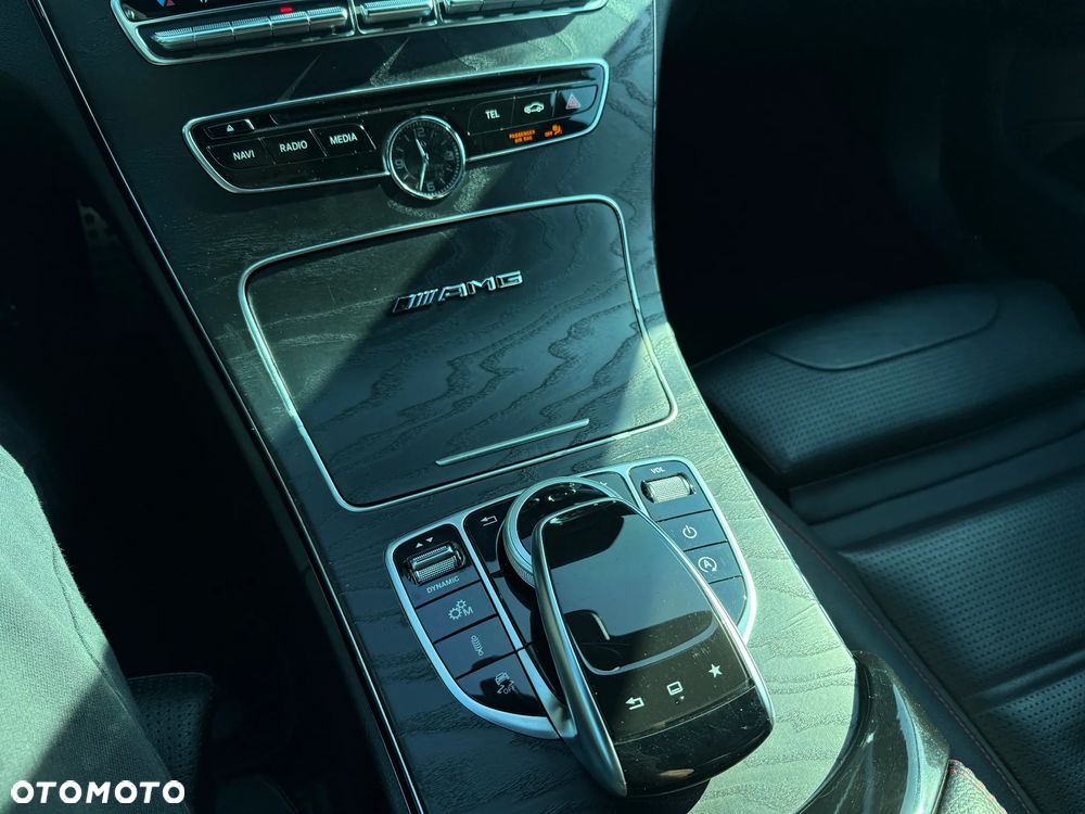 Mercedes-Benz Klasa C 450 AMG 4Matic 7G-TRONIC - 16