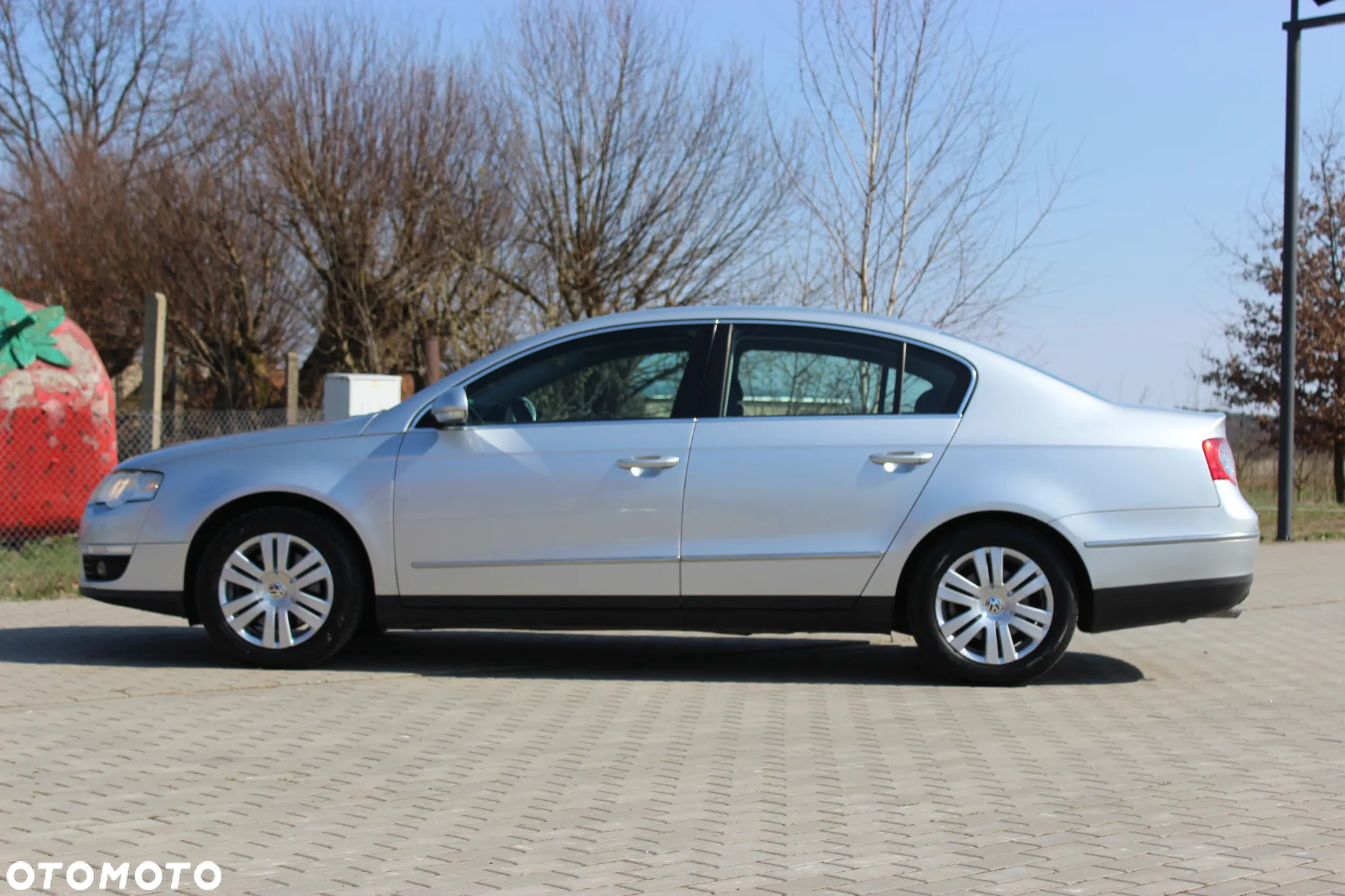 Volkswagen Passat 1.6 FSI Highline - 4