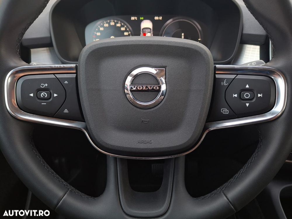Volvo XC 40 T4 Recharge DKG Essential - 29