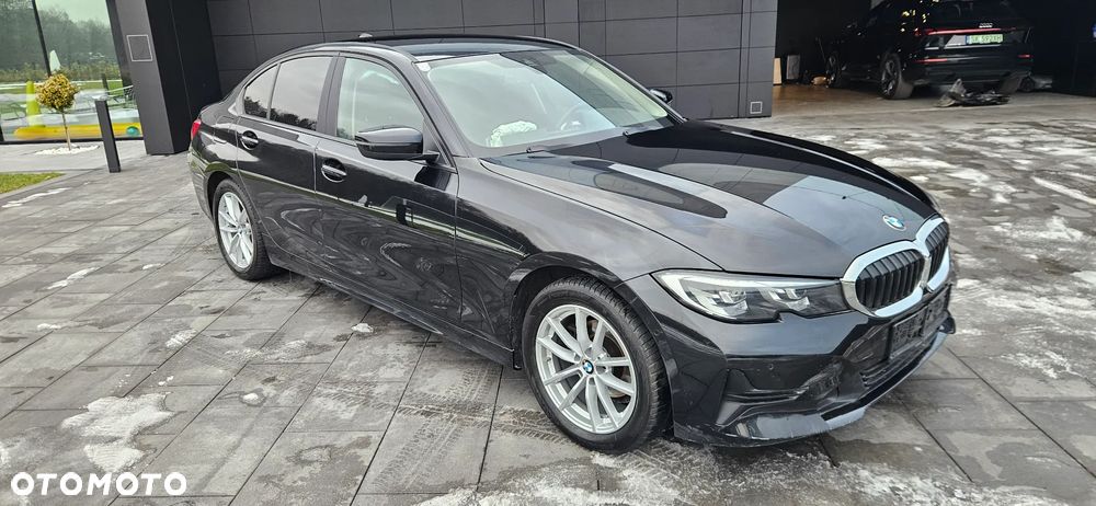 BMW Seria 3 318d Edition Luxury Line Purity - 15