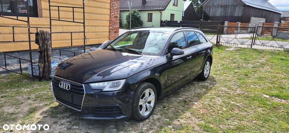 Audi A4 Avant - 1