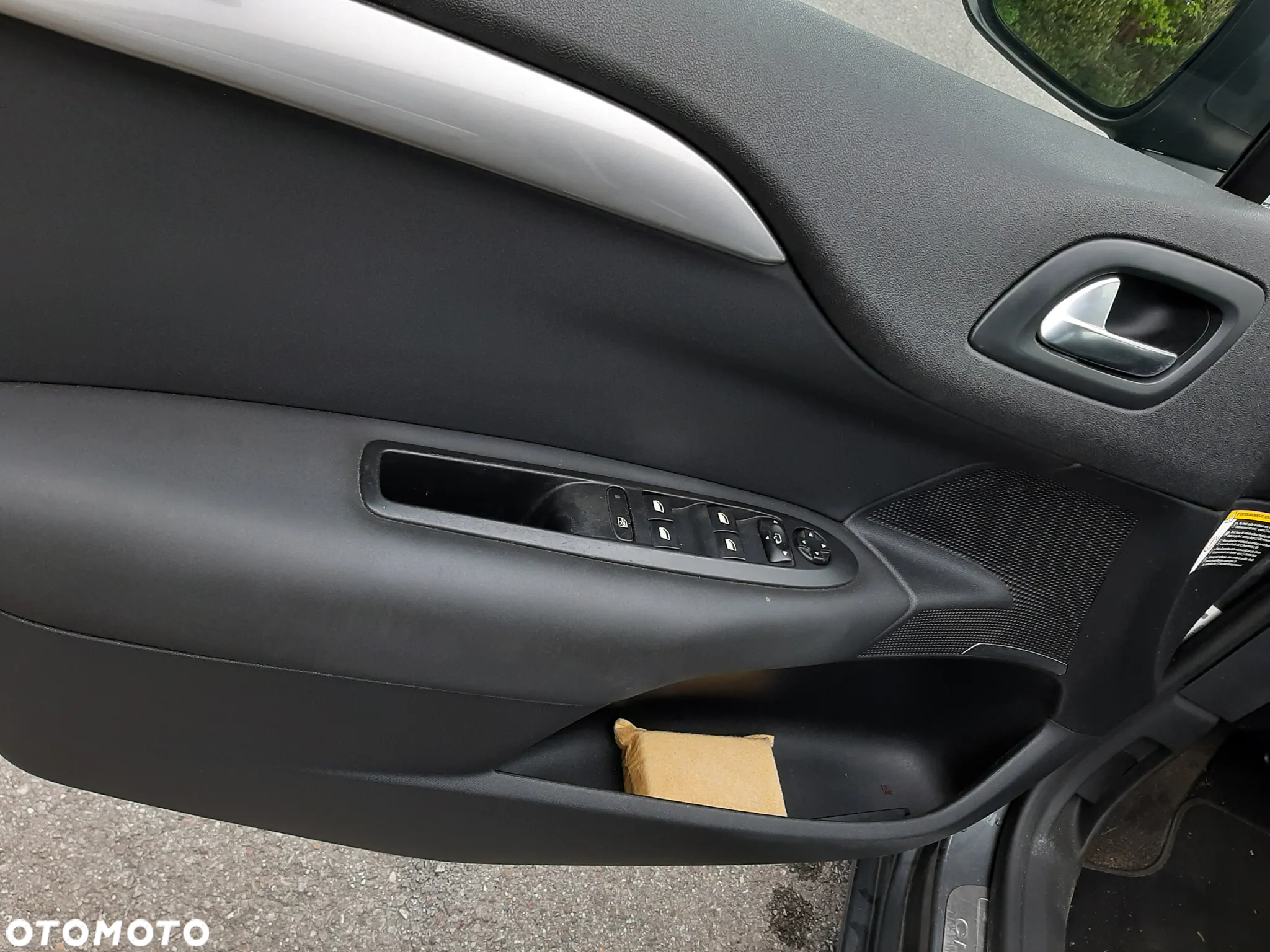 Citroën C4 1.6 THP Exclusive - 19