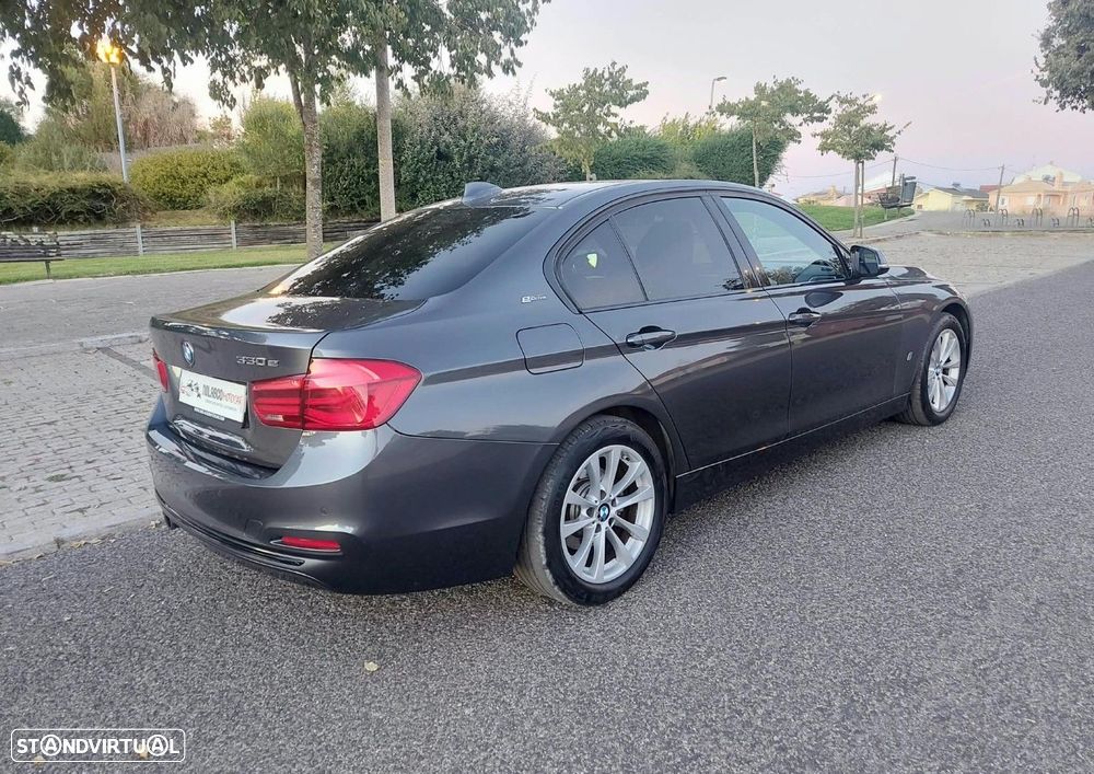 BMW 330 e iPerformance Line Luxury - 4
