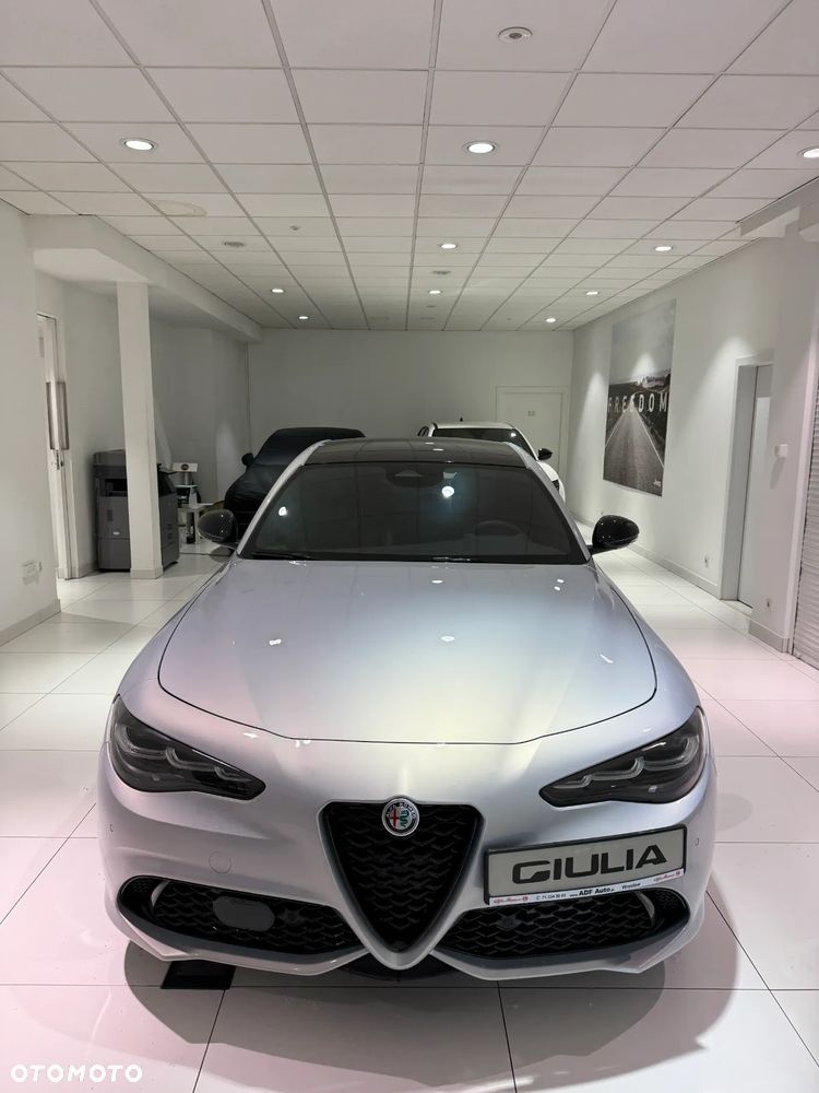 Alfa Romeo Giulia 2.0 Turbo Veloce Q4 - 12