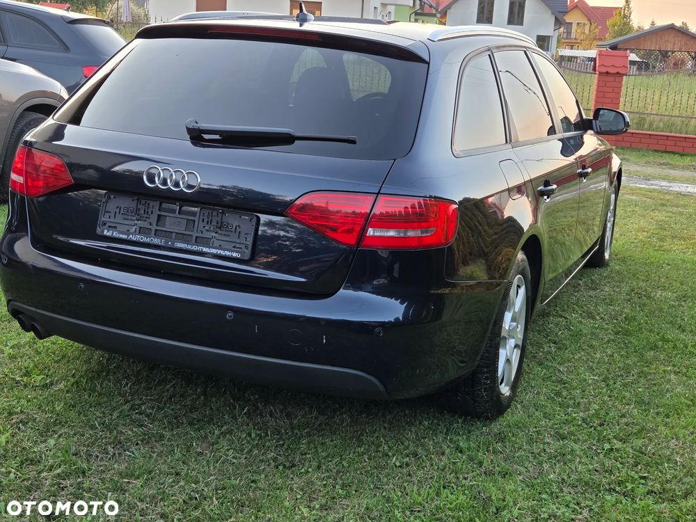 Audi A4 Avant 2.0 TDI DPF Ambiente - 4