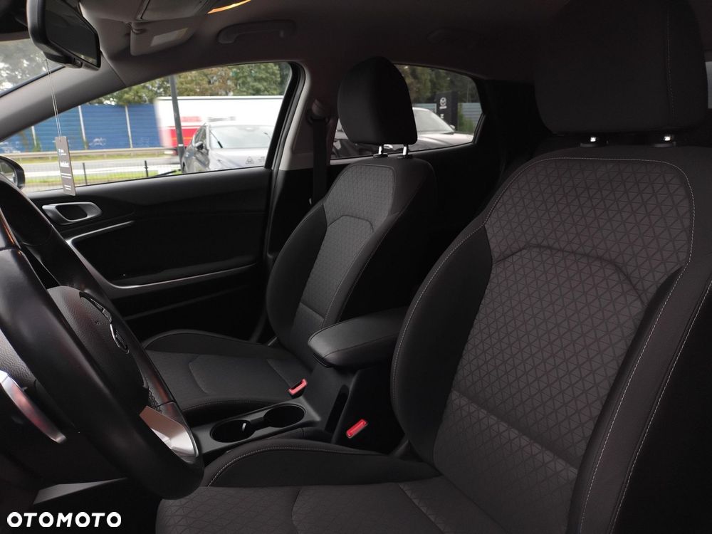Kia XCeed 1.4 T-GDI M DCT - 11