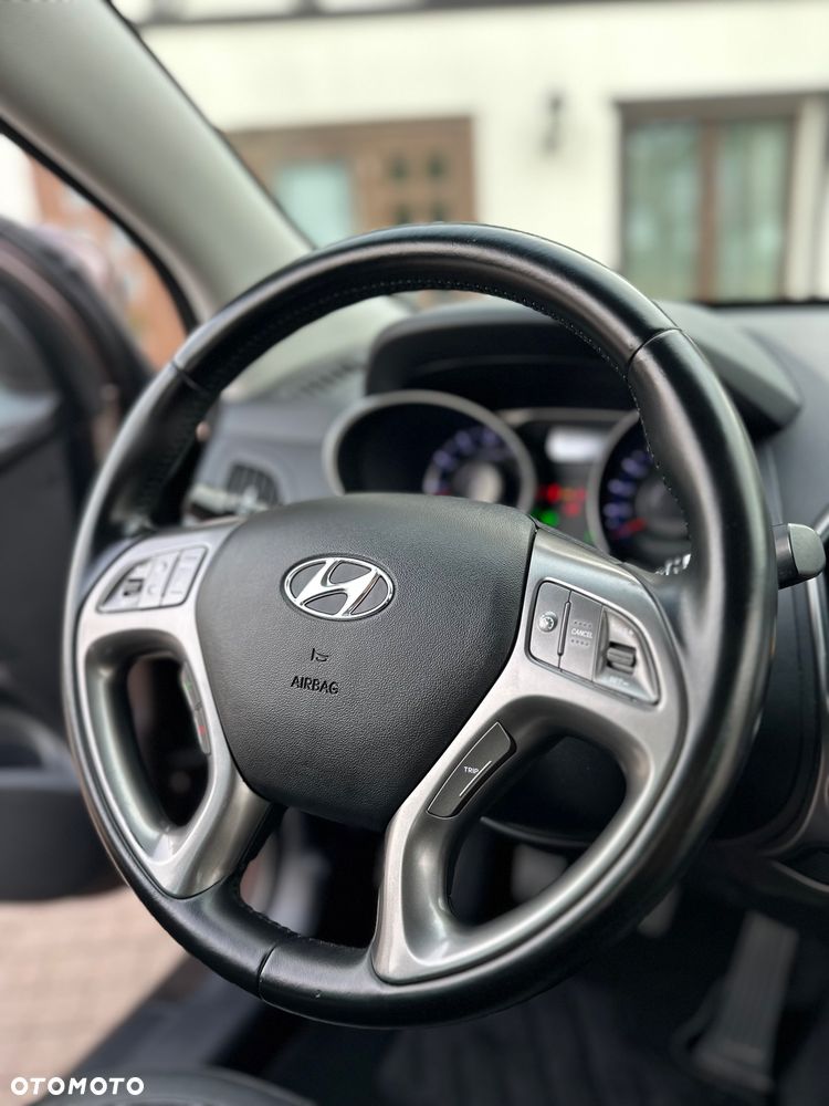 Hyundai ix35 1.6 2WD Fifa World Cup Edition - 27