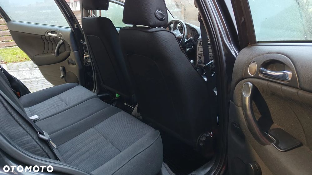 Alfa Romeo 147 - 12