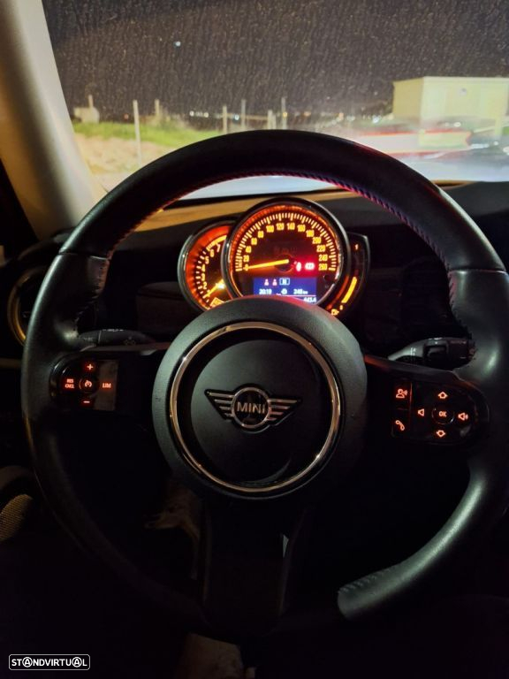 MINI 3 Portas Cooper Essential - 41