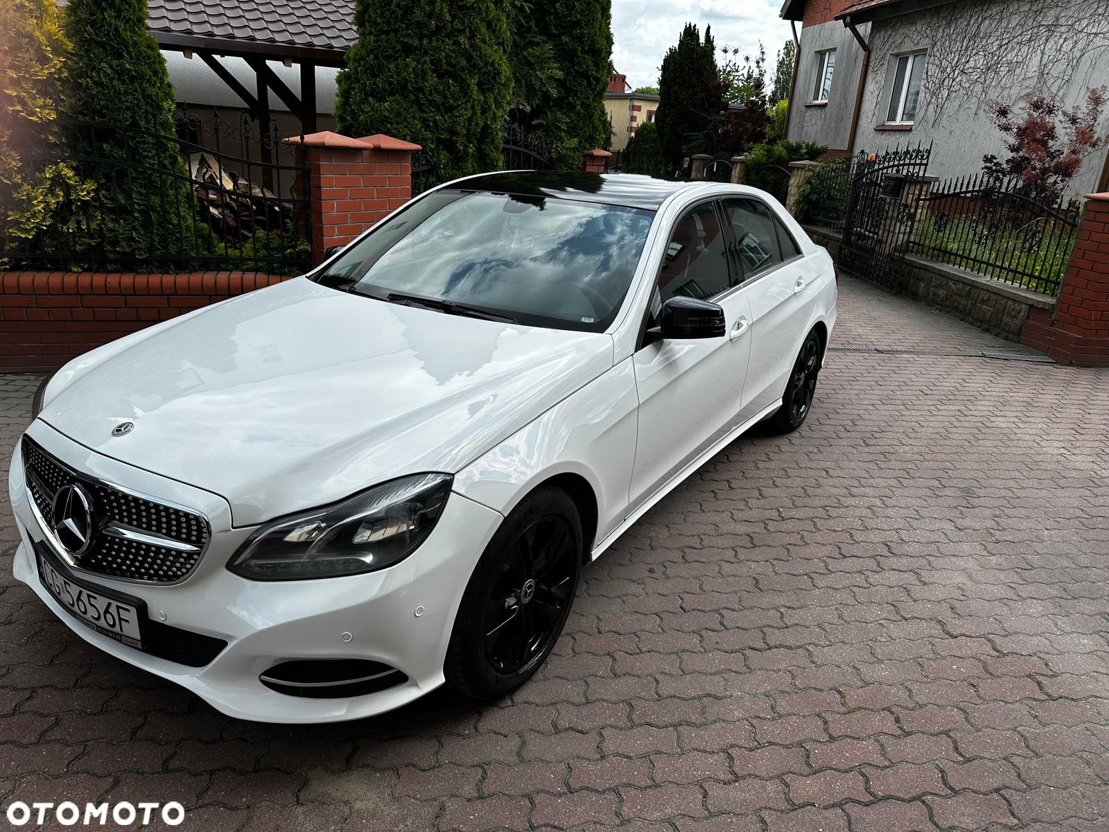 Mercedes-Benz Klasa E 200 BlueTEC 7G-TRONIC - 2