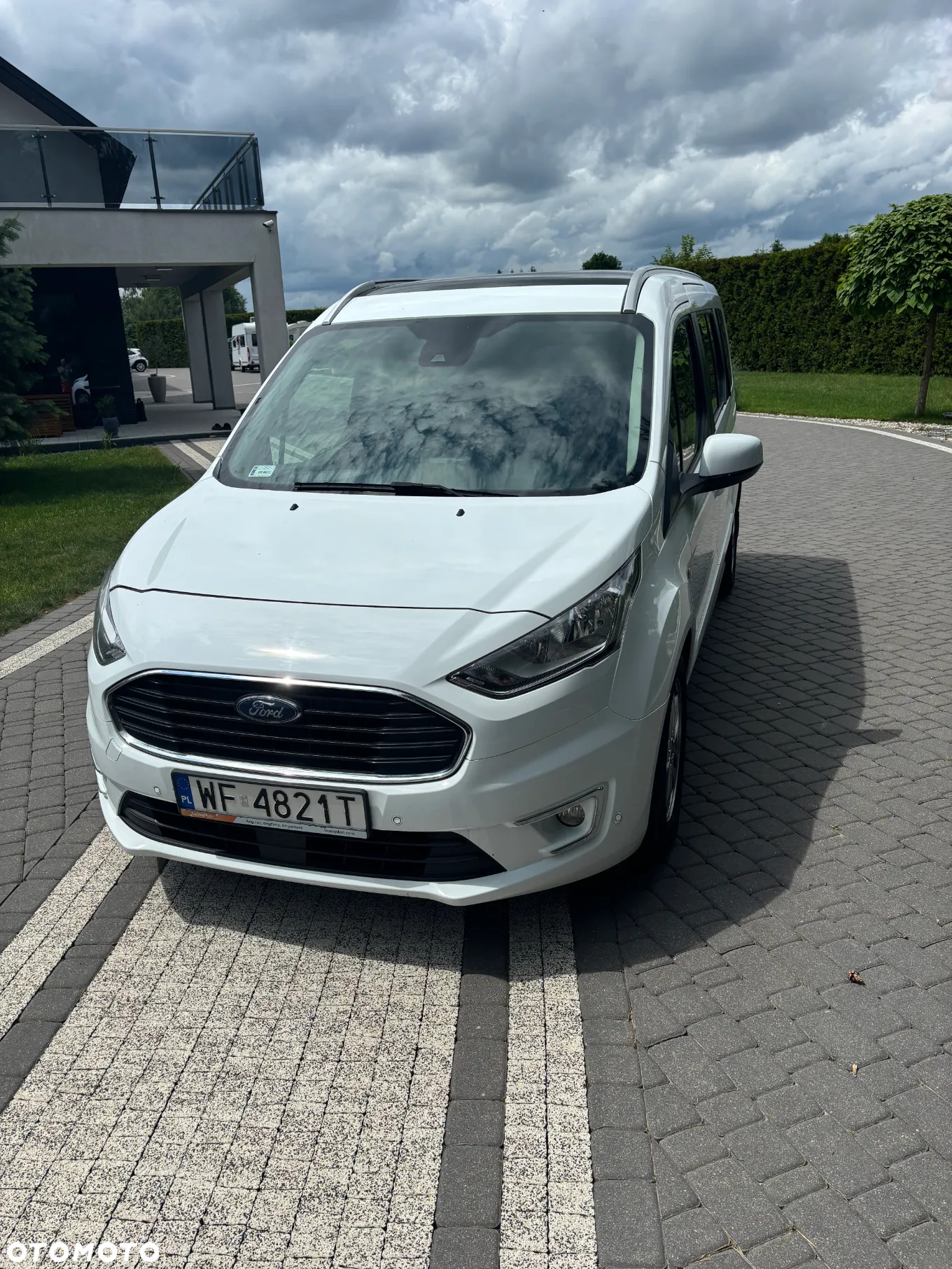 Ford Tourneo Connect Gr 1.5 TDCi Titanium - 3