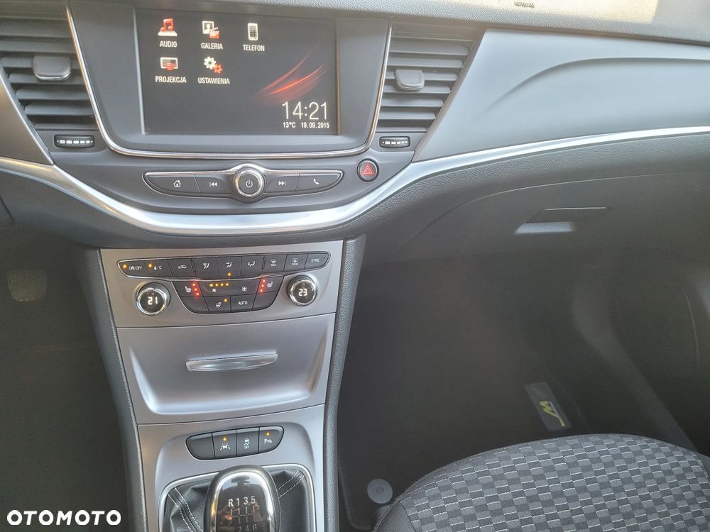Opel Astra 1.4 Turbo Edition - 33