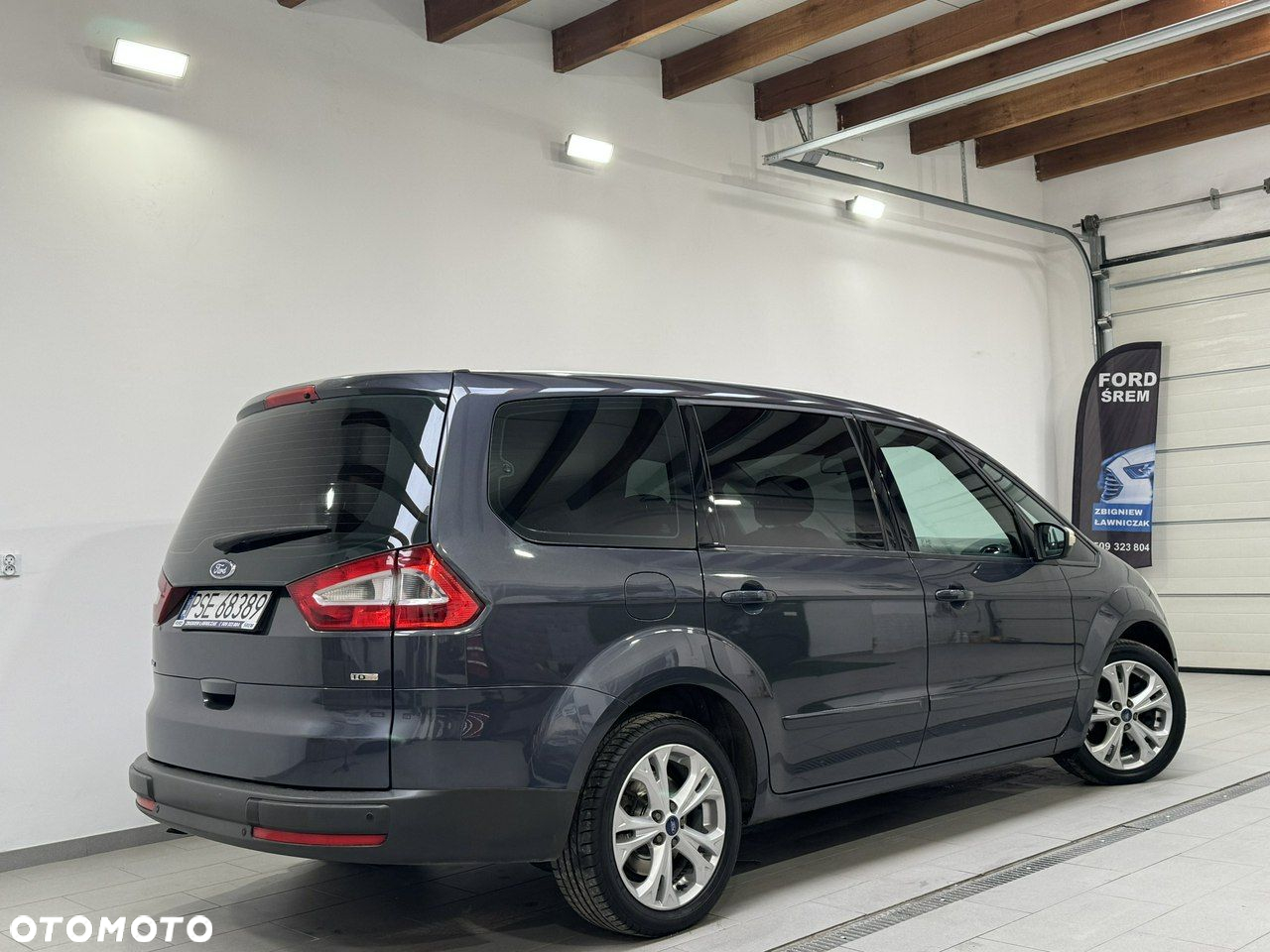 Ford Galaxy - 9