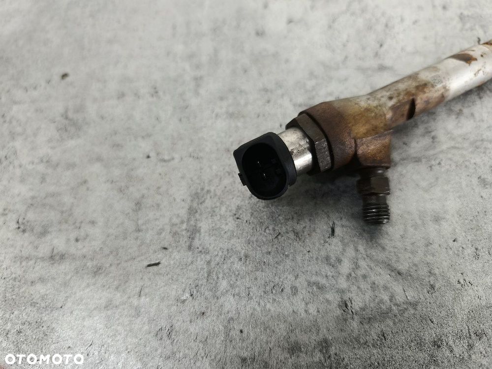 WTRYSKIWACZ RENAULT MEGANE II 8200294788  8200842205 SIEMENS 1.5 DCI - 5