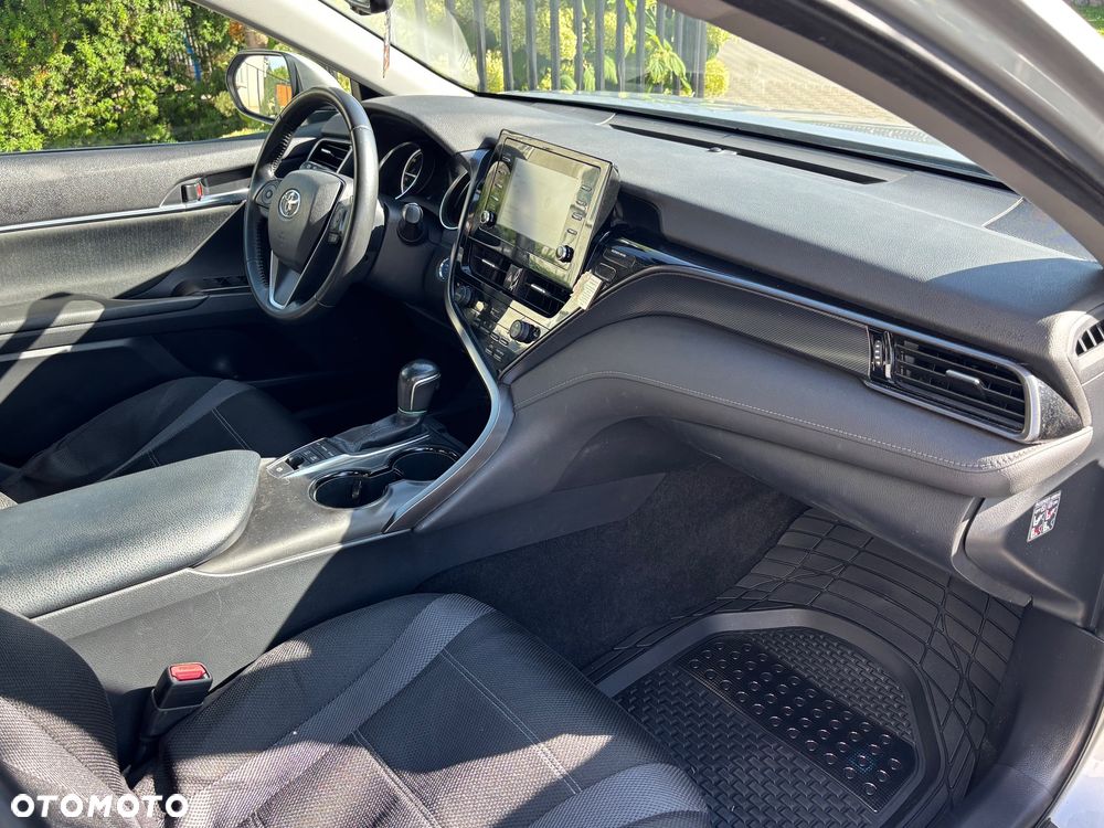 Toyota Camry 2.5 Hybrid Comfort CVT - 16