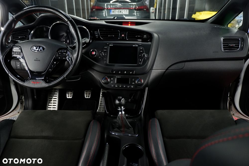 Kia ProCeed 1.6 T-GDI GT XL - 9