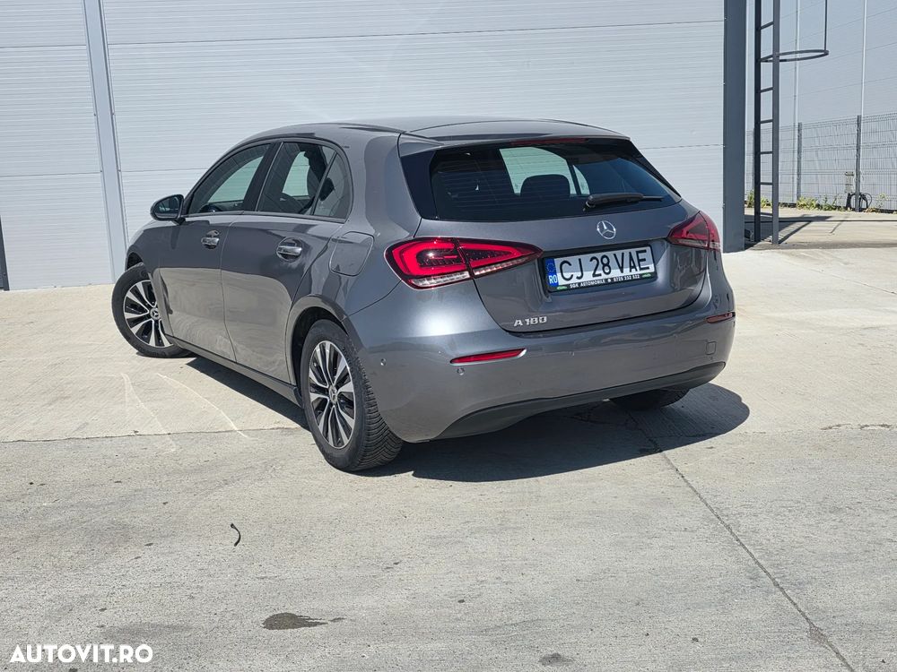 Mercedes-Benz A 180 7G-DCT Style - 4