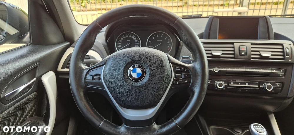 BMW Seria 1 116i - 14