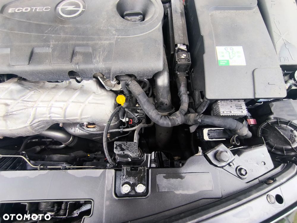Opel Insignia 2.0 CDTI - 37