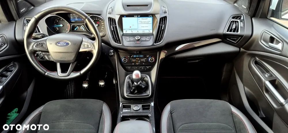 Ford Kuga 2.0 TDCi 4x2 ST-Line - 14