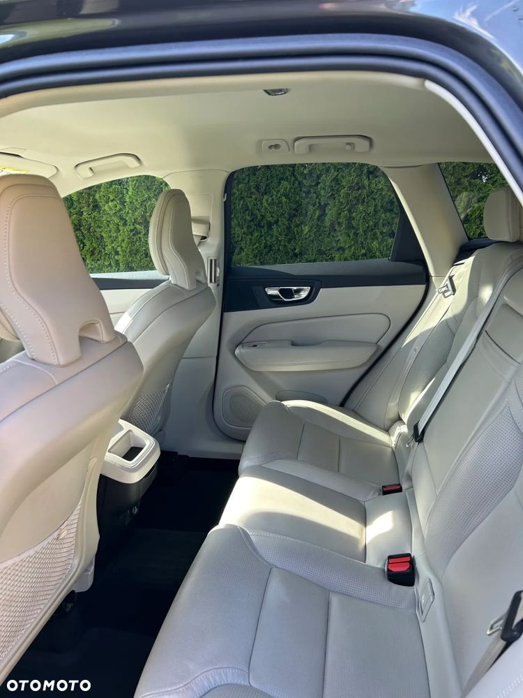 Volvo XC 60 D4 Inscription - 17