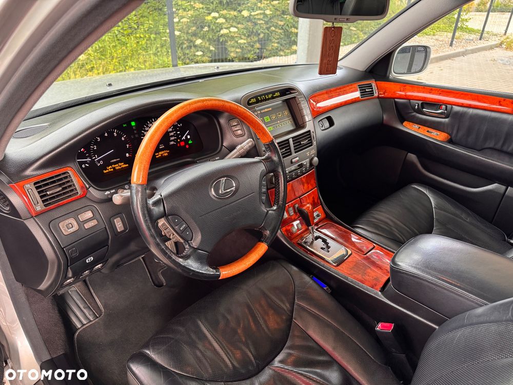 Lexus LS 430 - 10