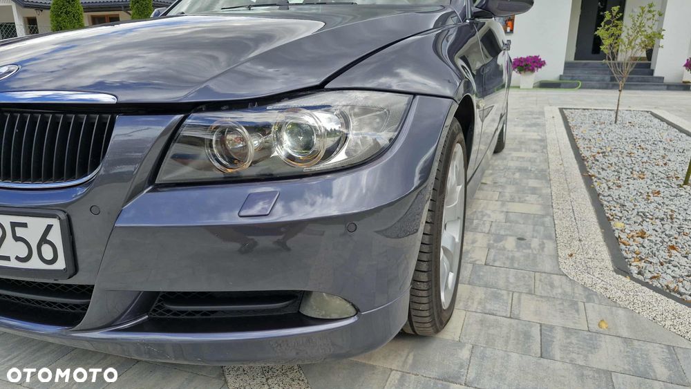BMW Seria 3 325xi - 4