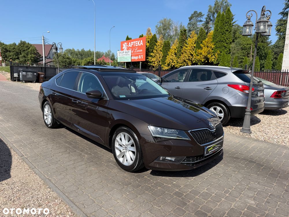 Skoda Superb 2.0 TDI Style - 31