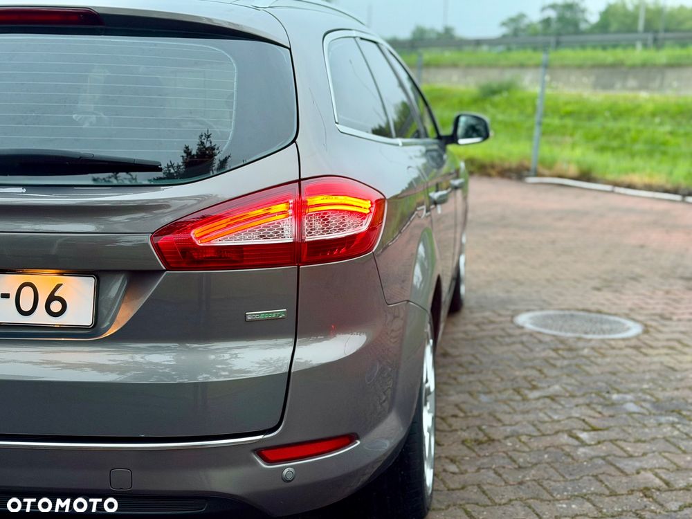 Ford Mondeo 1.6 T Platinium X Plus (Titanium) - 13