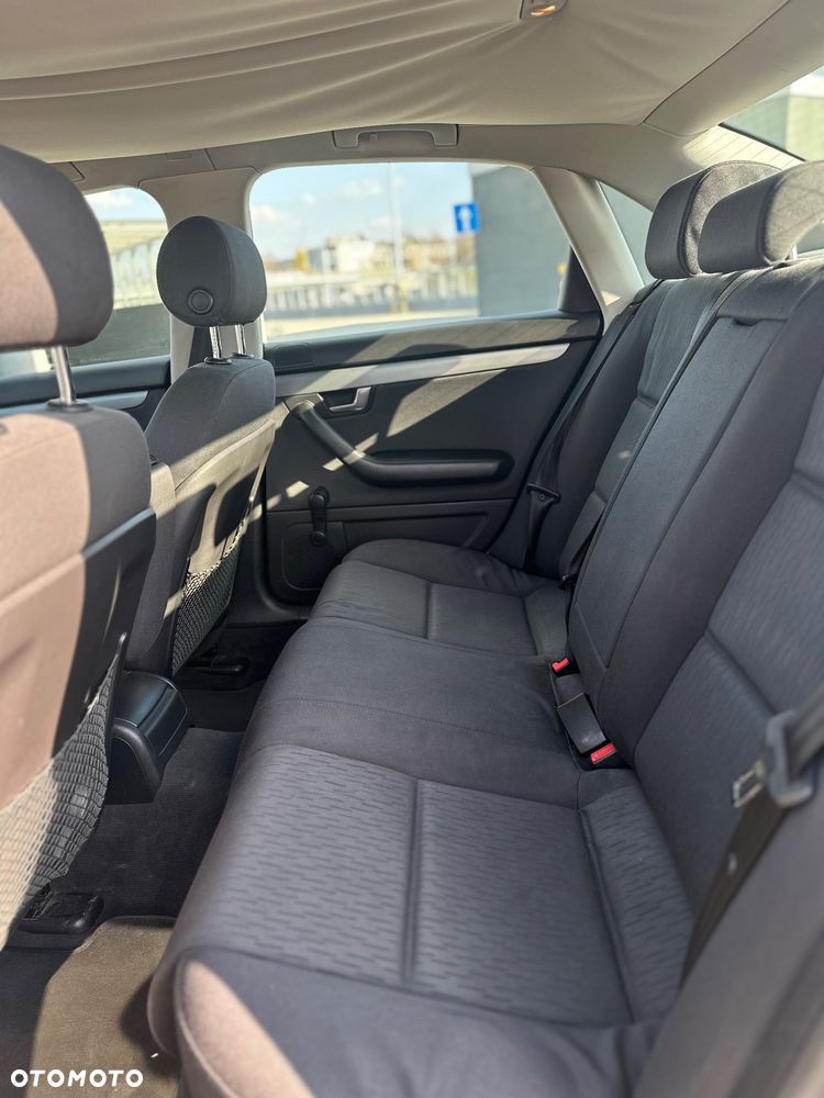 Audi A4 Limousine 2 - 21