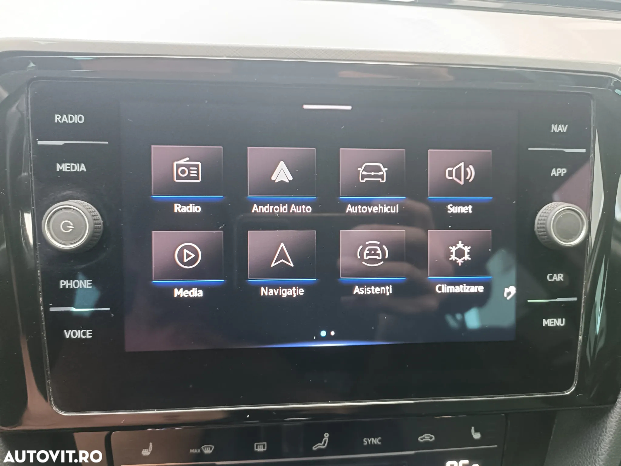 Volkswagen Passat Variant 2.0 TDI SCR DSG Business - 20